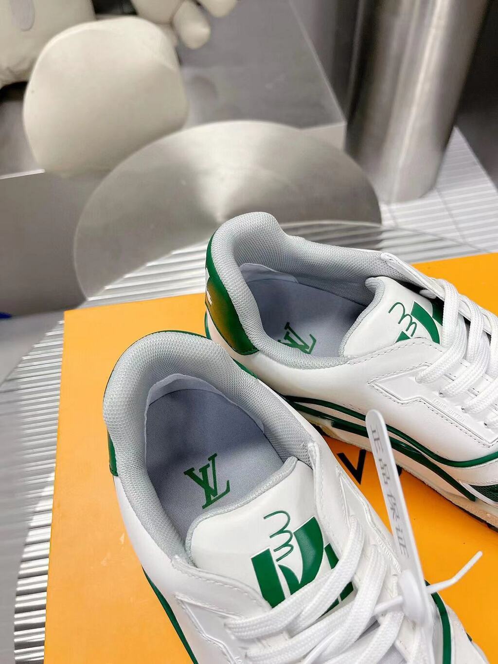 Trainer #54 Signature White Green