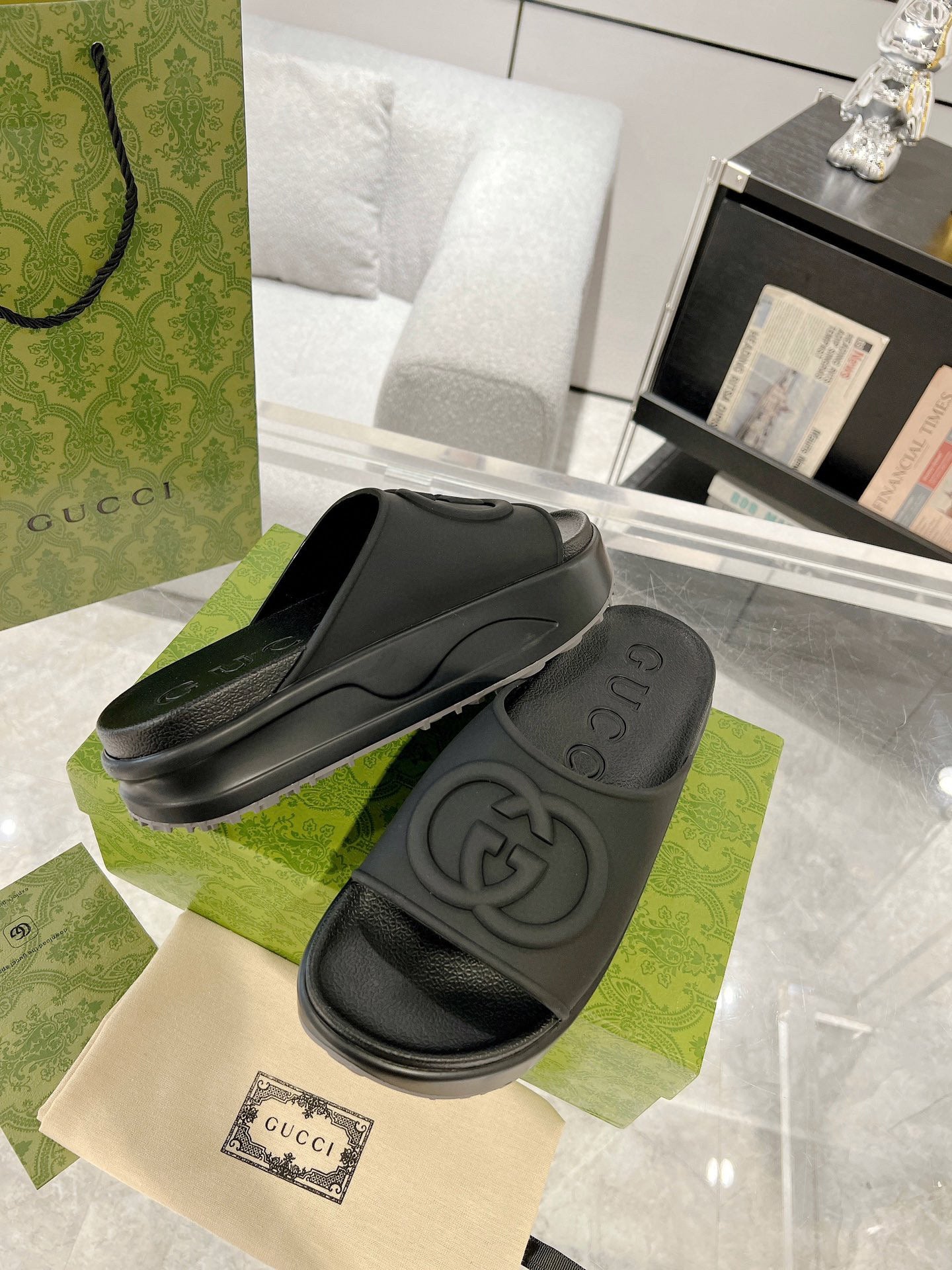 Gucci Interlocking G Slide Black