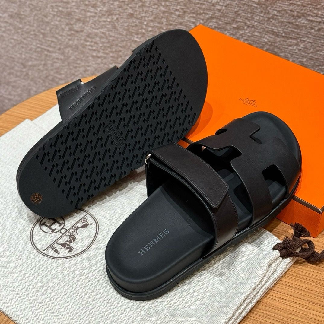 Hermes Chypre Sandal Noir Calfskin Leather