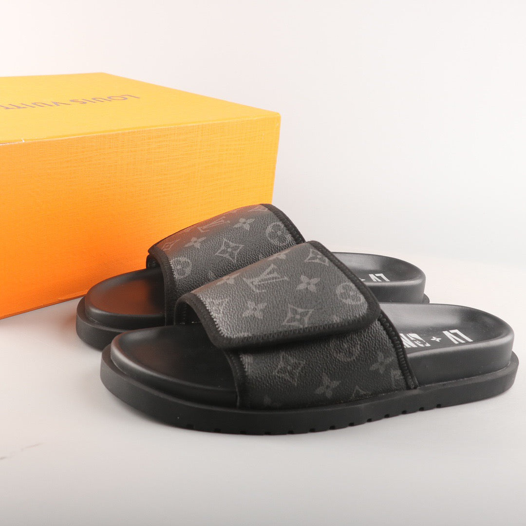 Chinelo Slide NBA Black Monogram