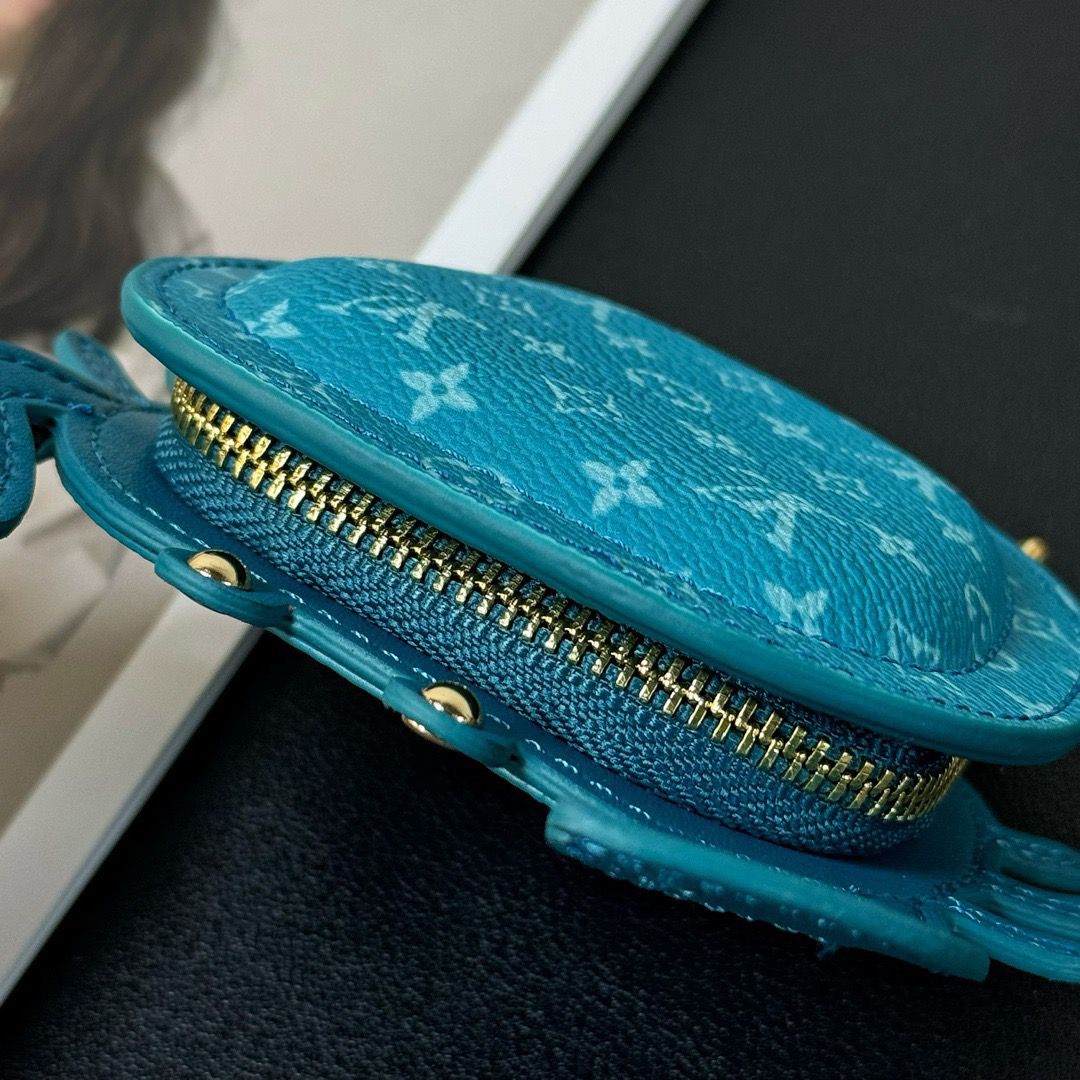 Chaveiro Bag Charm LV Crab Blue