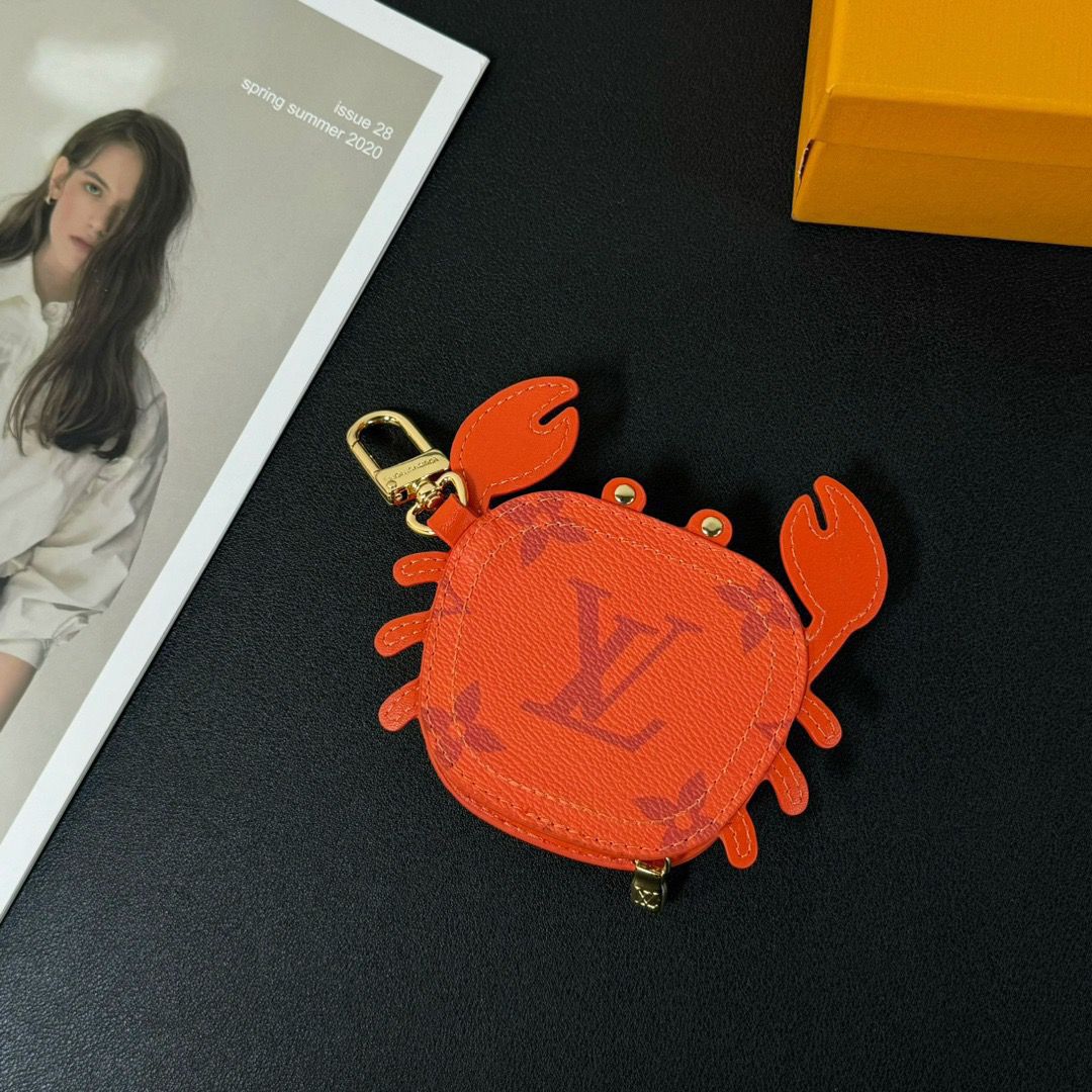 Chaveiro Bag Charm LV Crab Orange