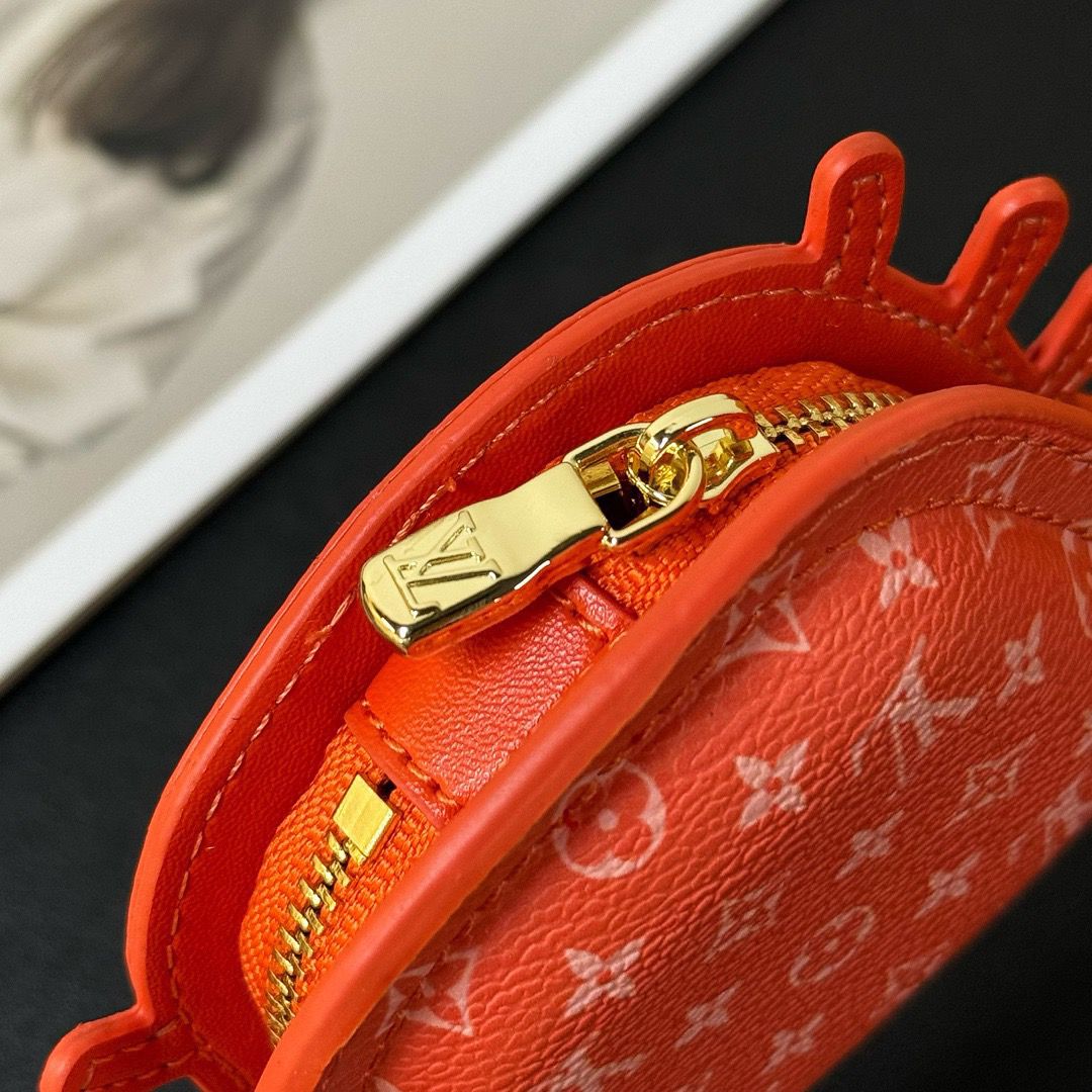 Chaveiro Bag Charm LV Crab Orange