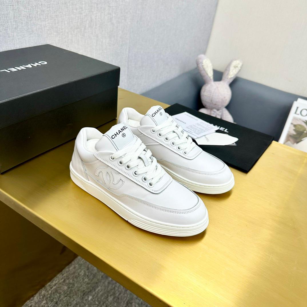 Chanel CC Logo White