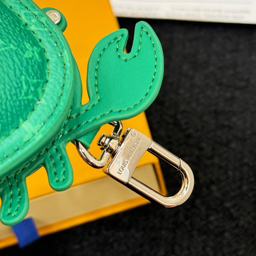 Chaveiro Bag Charm LV Crab Green