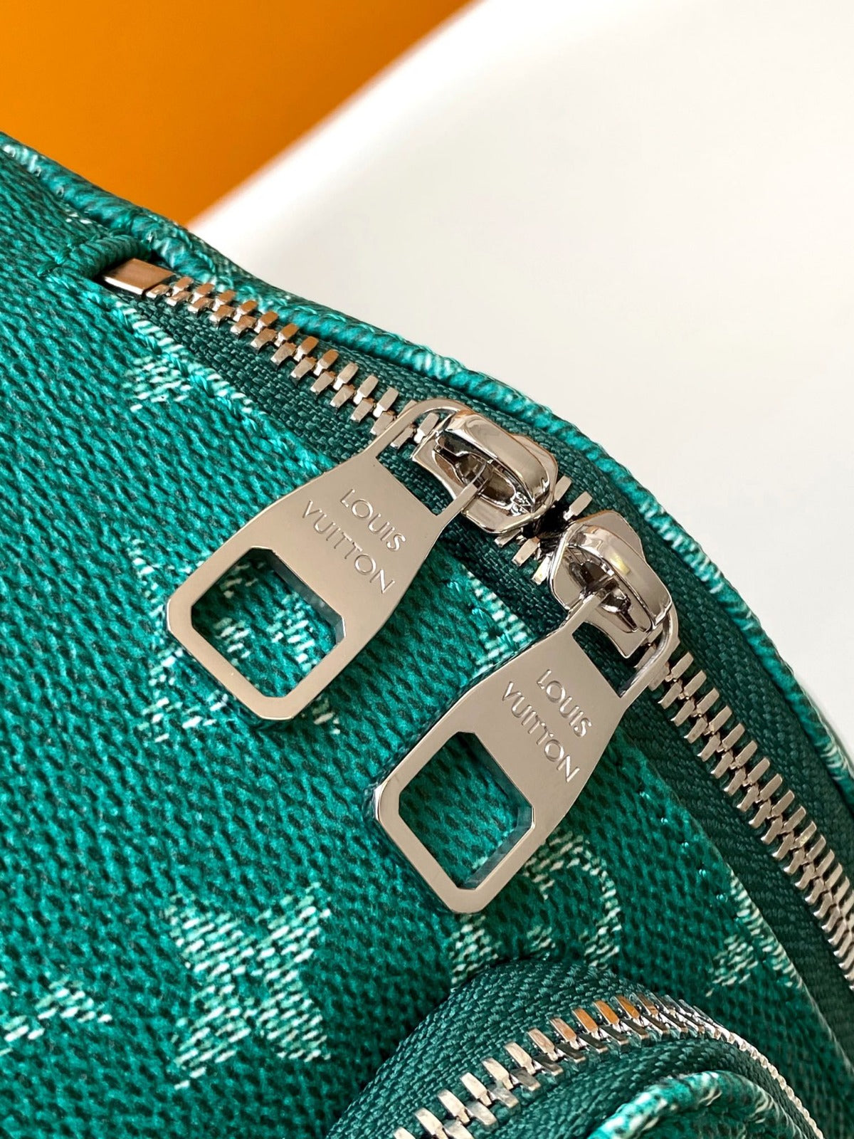 Lv Rush Bumbag Green