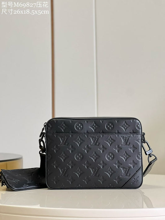 Lv Duo Messenger Black