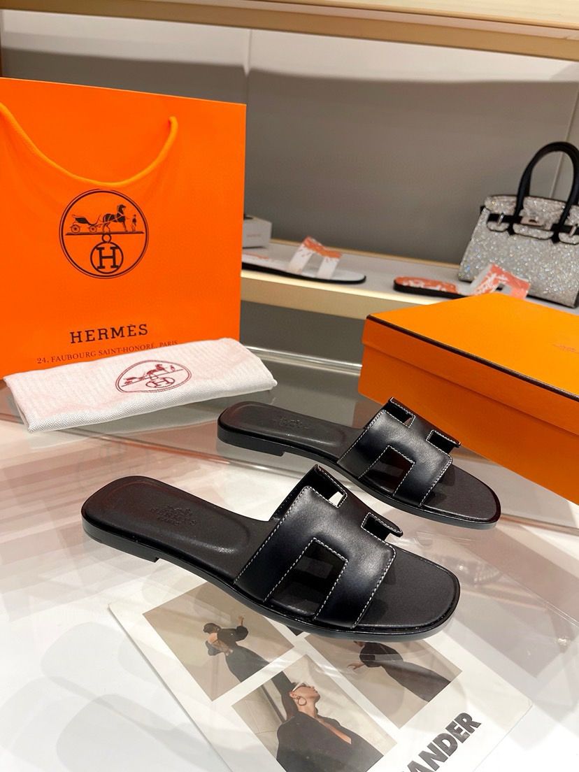 Hermes Oran Sandal Black