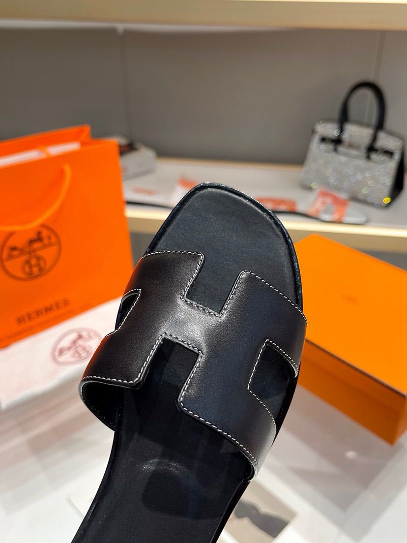 Hermes Oran Sandal Black