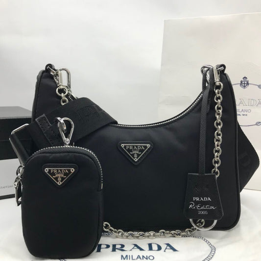 Bolsa Prada Re-Edition 2005 em Nylon Black