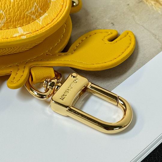 Chaveiro Bag Charm LV Crab Yellow