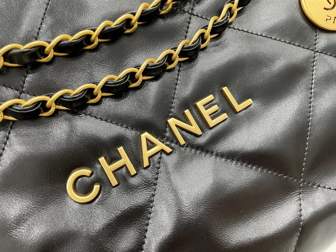 Chanel Hobo 22 Quilted Black