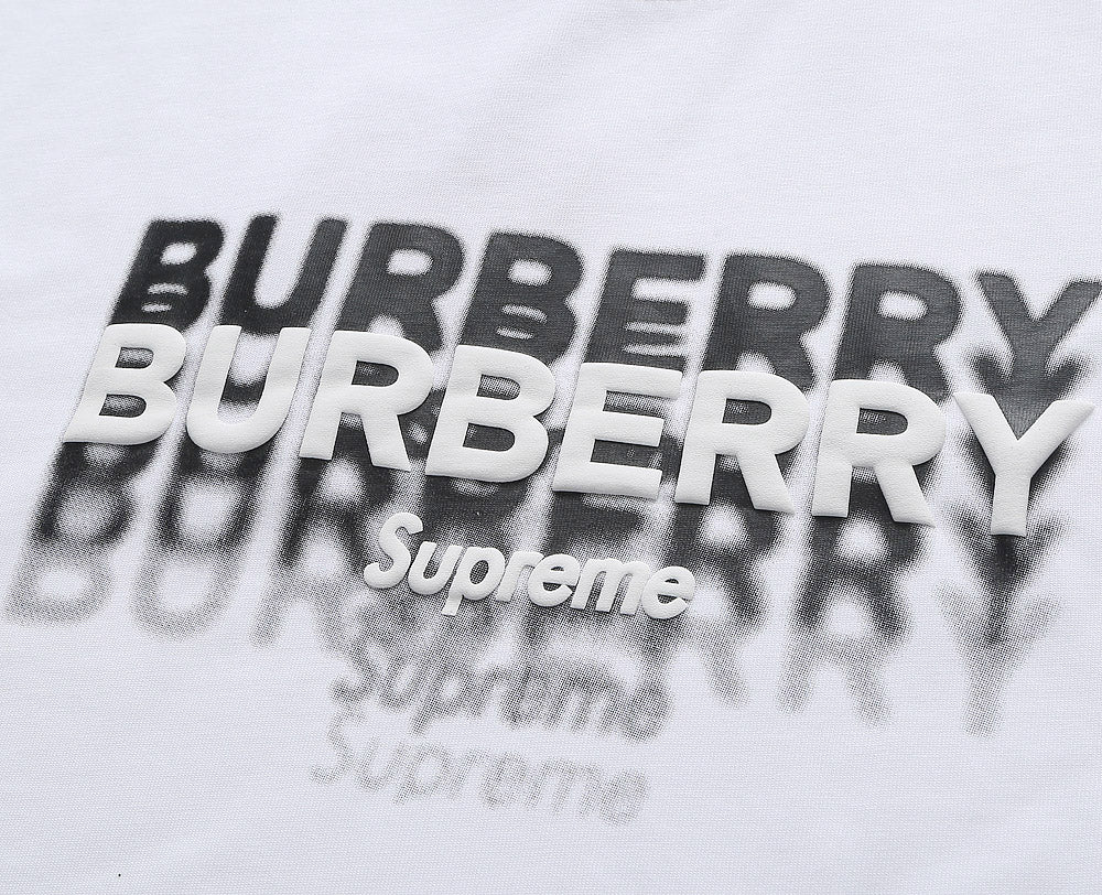 Camiseta Burberry X Supreme