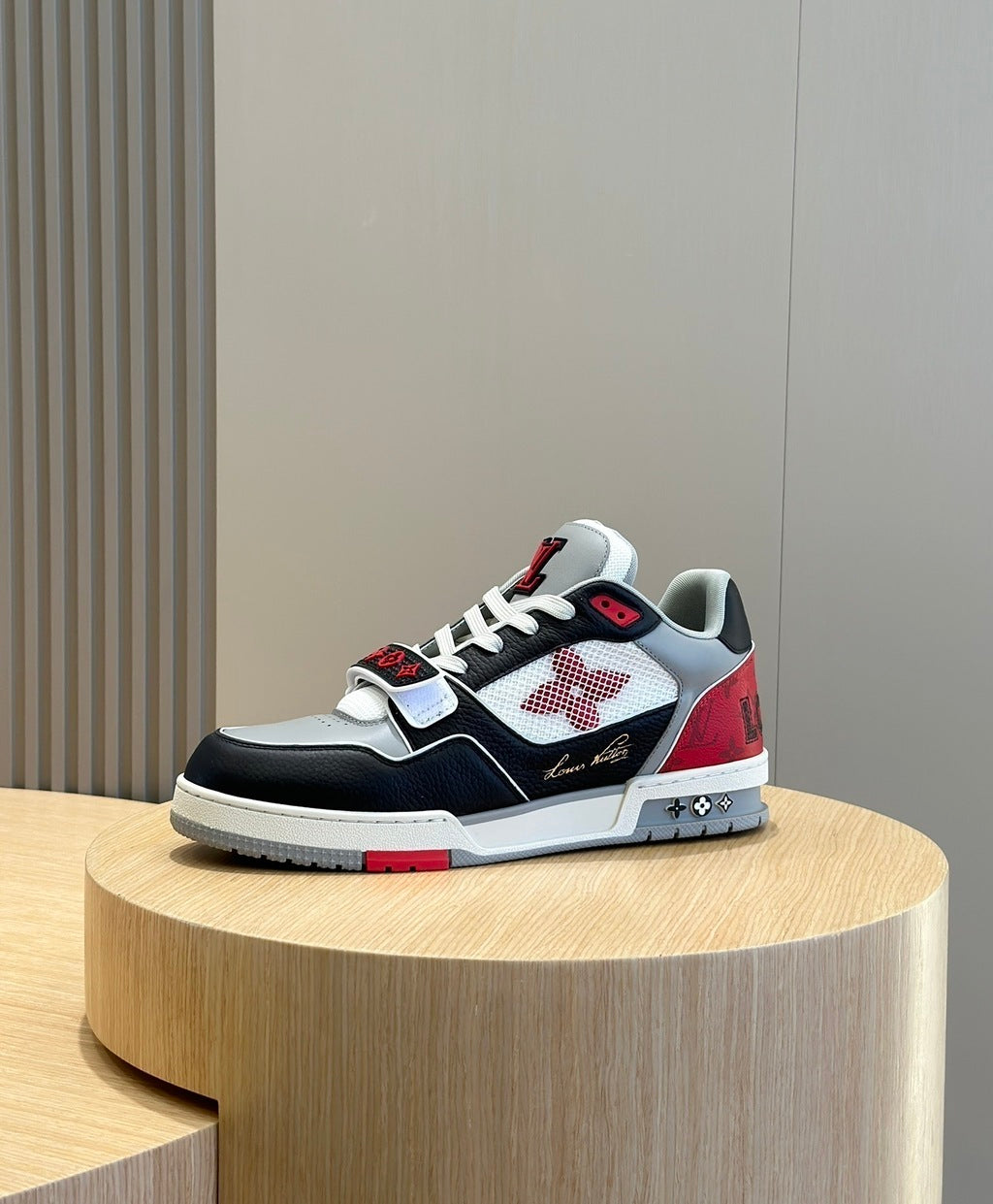 Trainer Red Grey Black