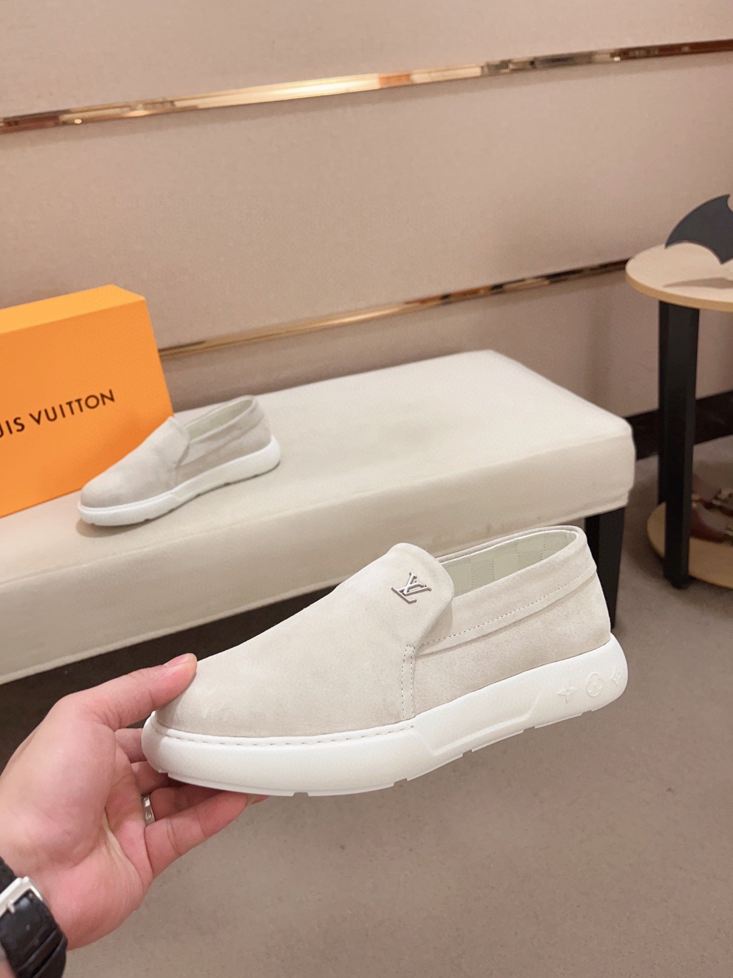 Lv Slip on Suede White