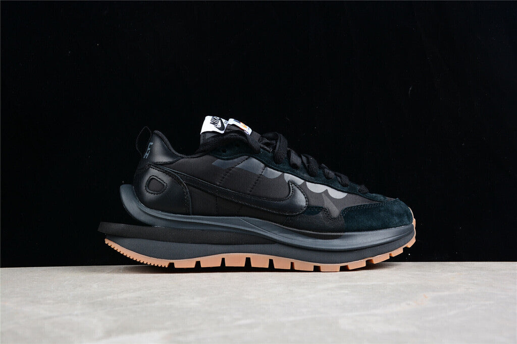 Nike Vaporwaffle sacai Black Gum DD1875-001