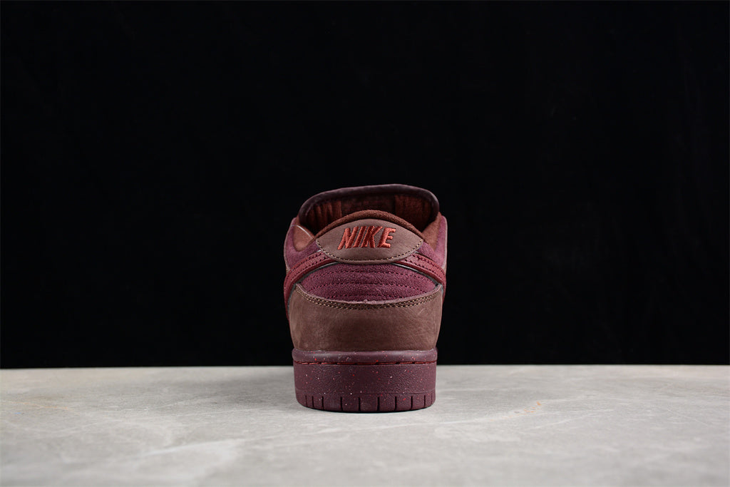 Nike SB Dunk Low City of Love FN0619-600