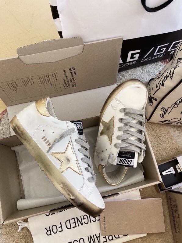 Golden Goose SuperStar Metallic Gold