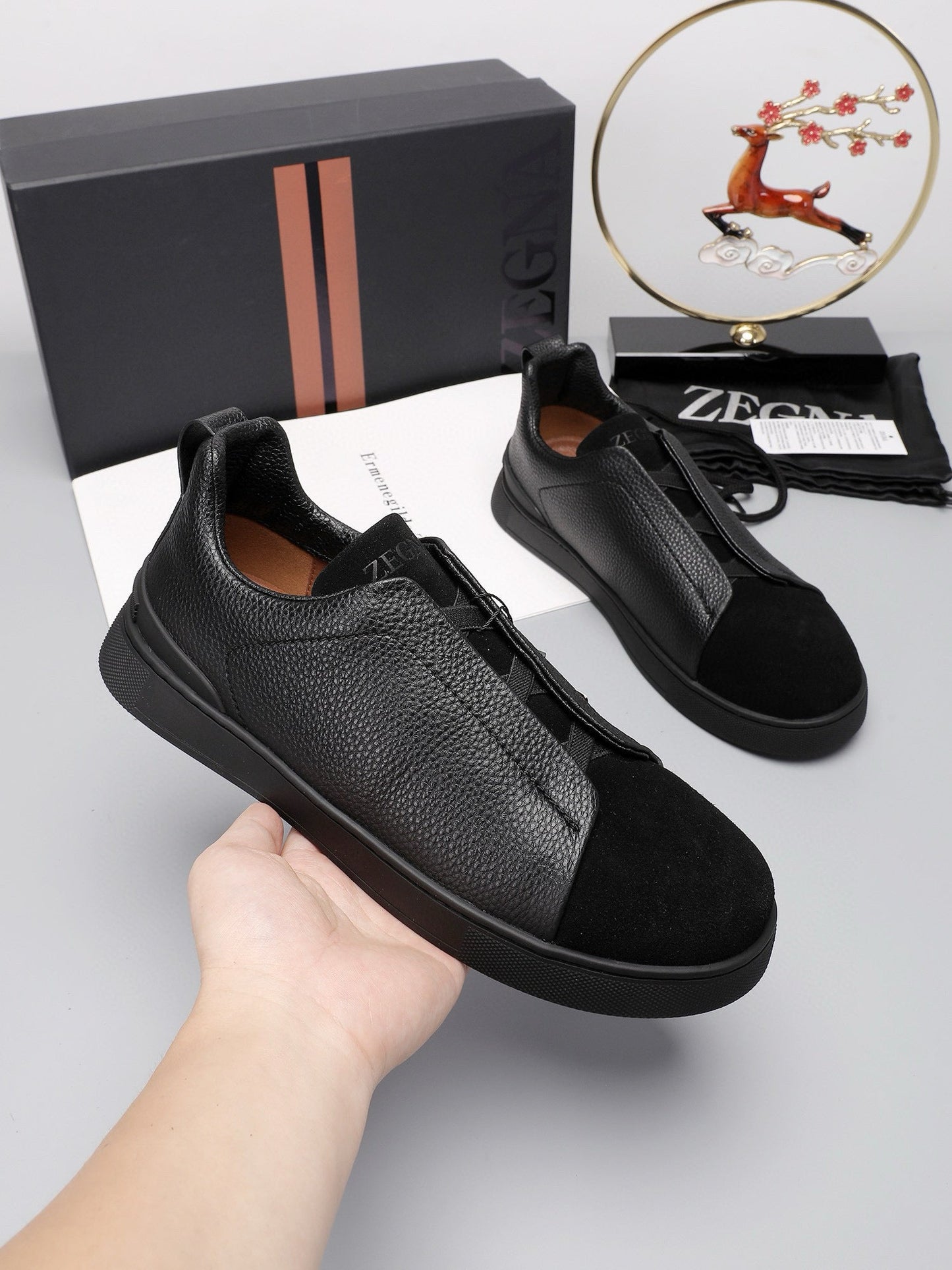 Tênis Zegna Triple Stitch Suede Sneakers All Black