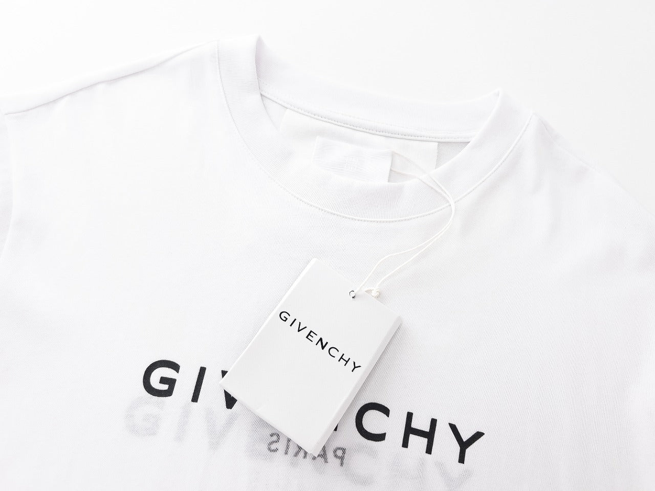 Camiseta Givenchy