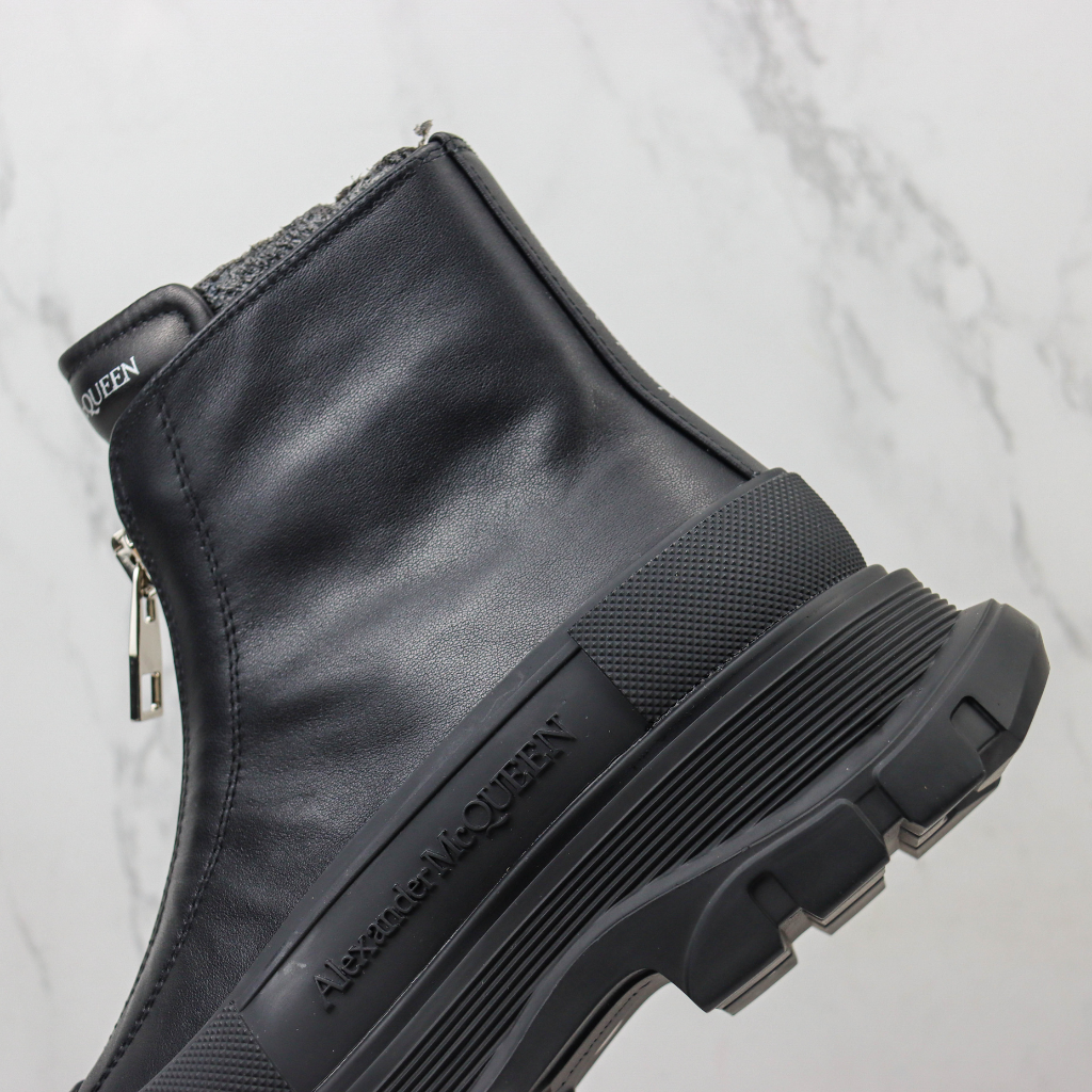 Alexander McQueen Ankle boot Tread Slick com zíper