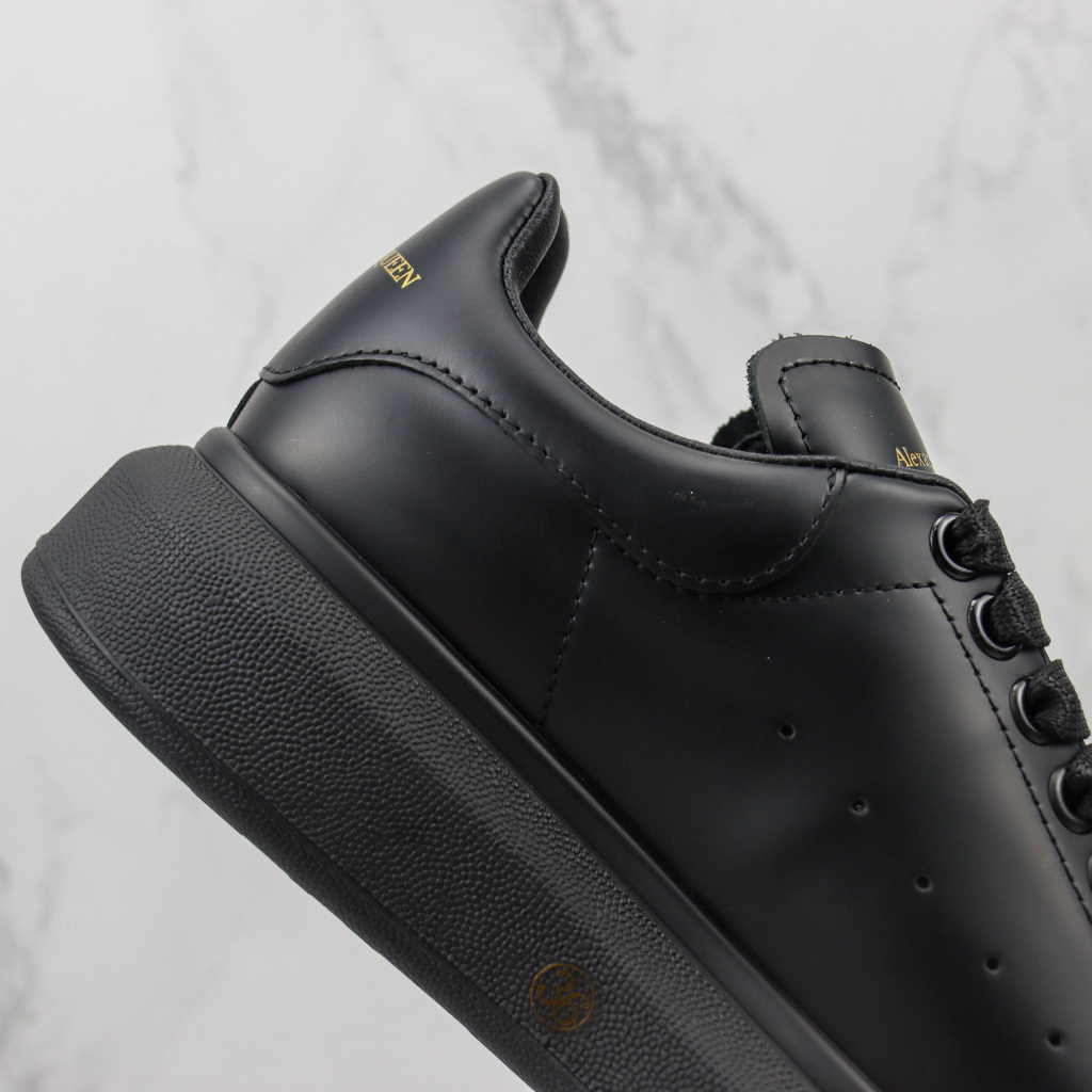 Alexander McQueen Black