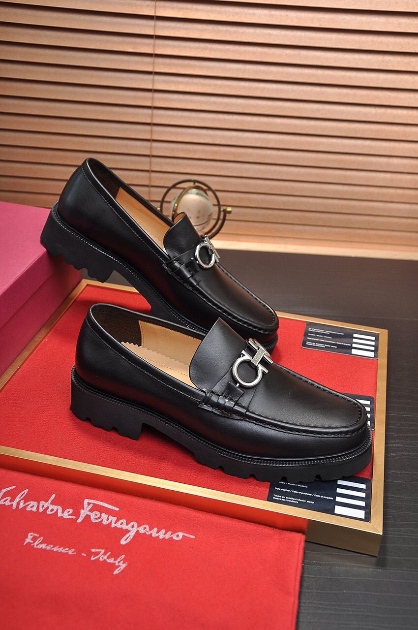 Sapato FERRAGAMO