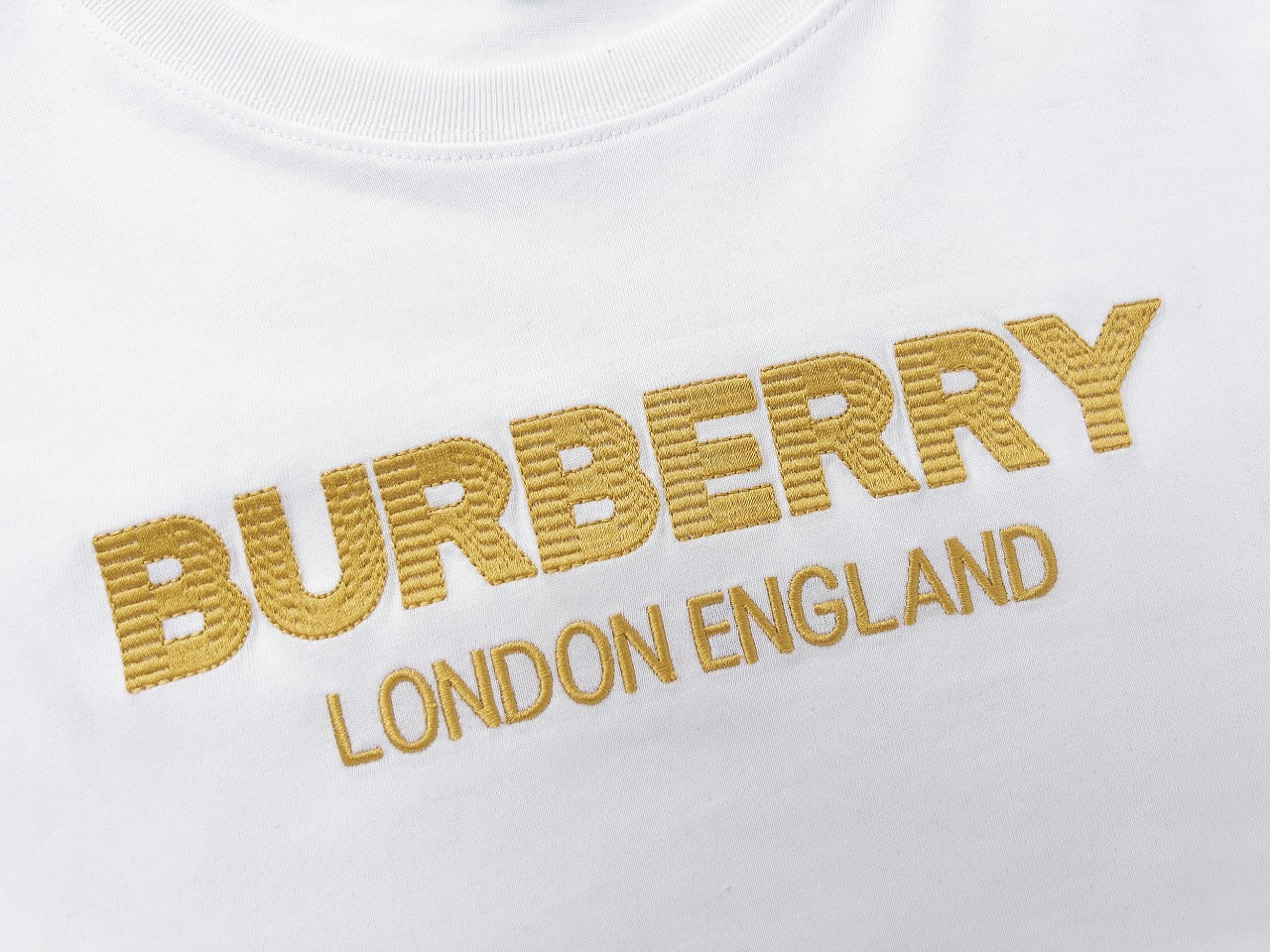 Camiseta Burberry