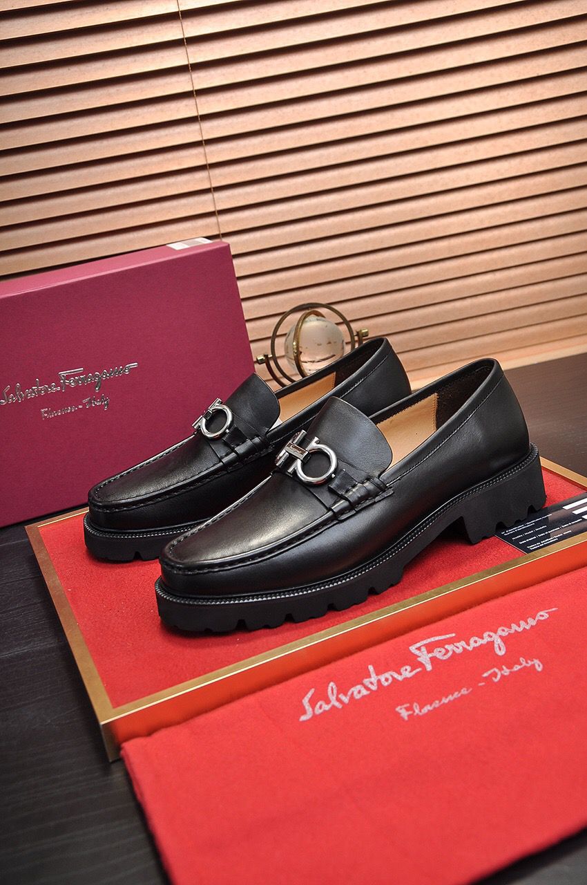 Sapato FERRAGAMO (Pronta entrega)