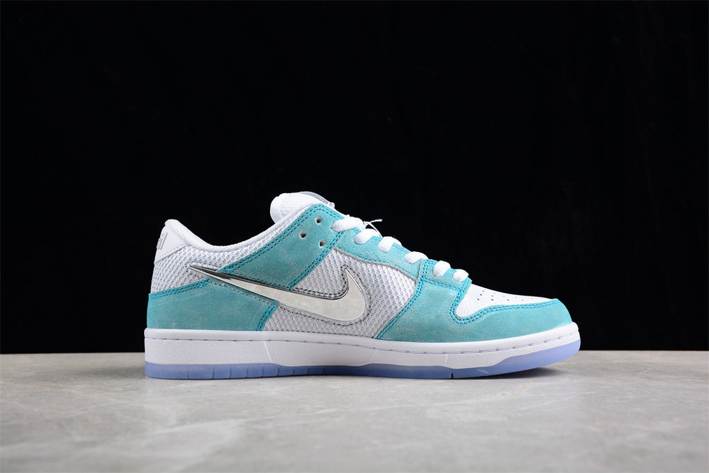 Nike Dunk Low Pro April Skateboards FD2562-400