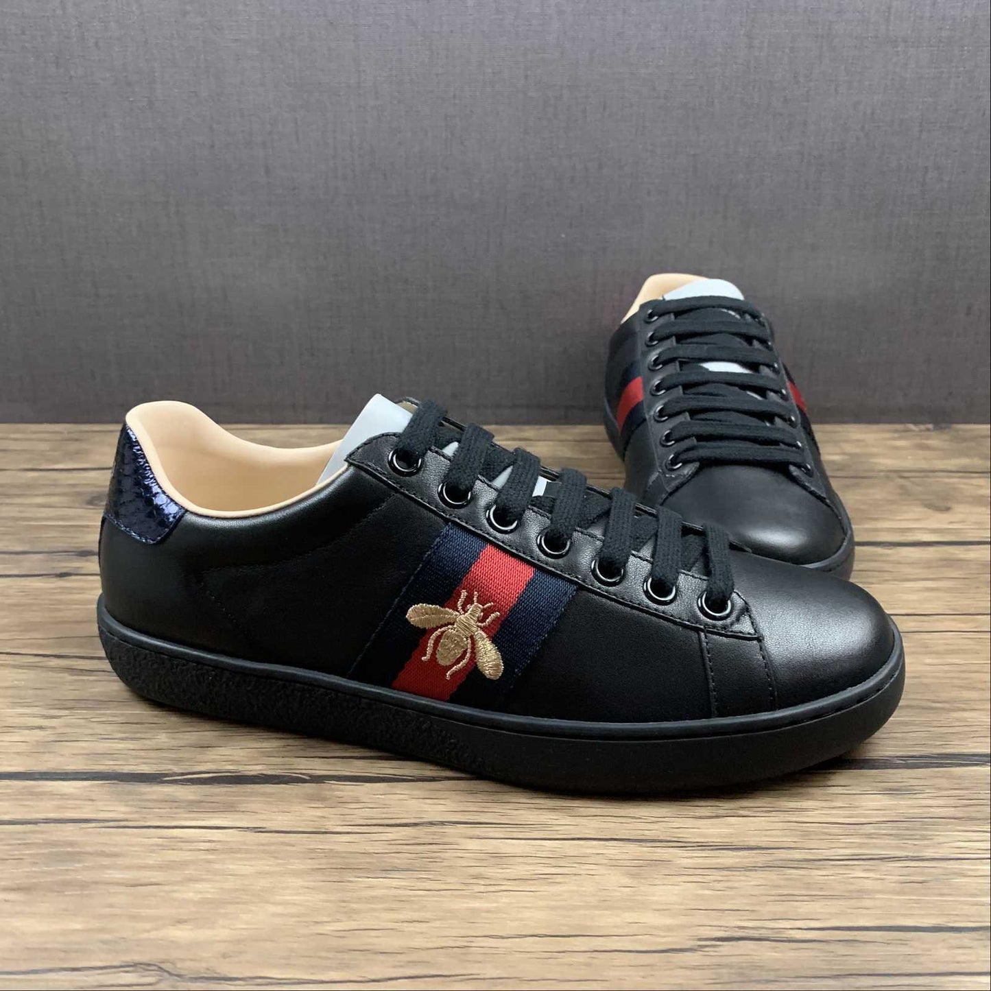 Gucci Ace Bee Black (Pronta entrega)