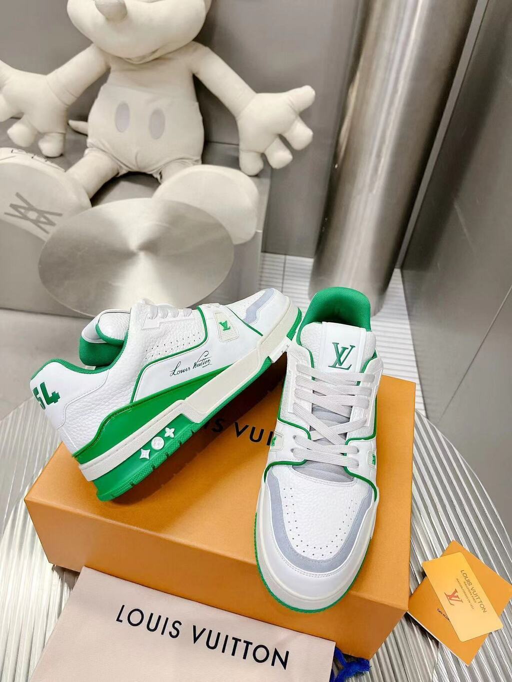 Trainer #54 White Green