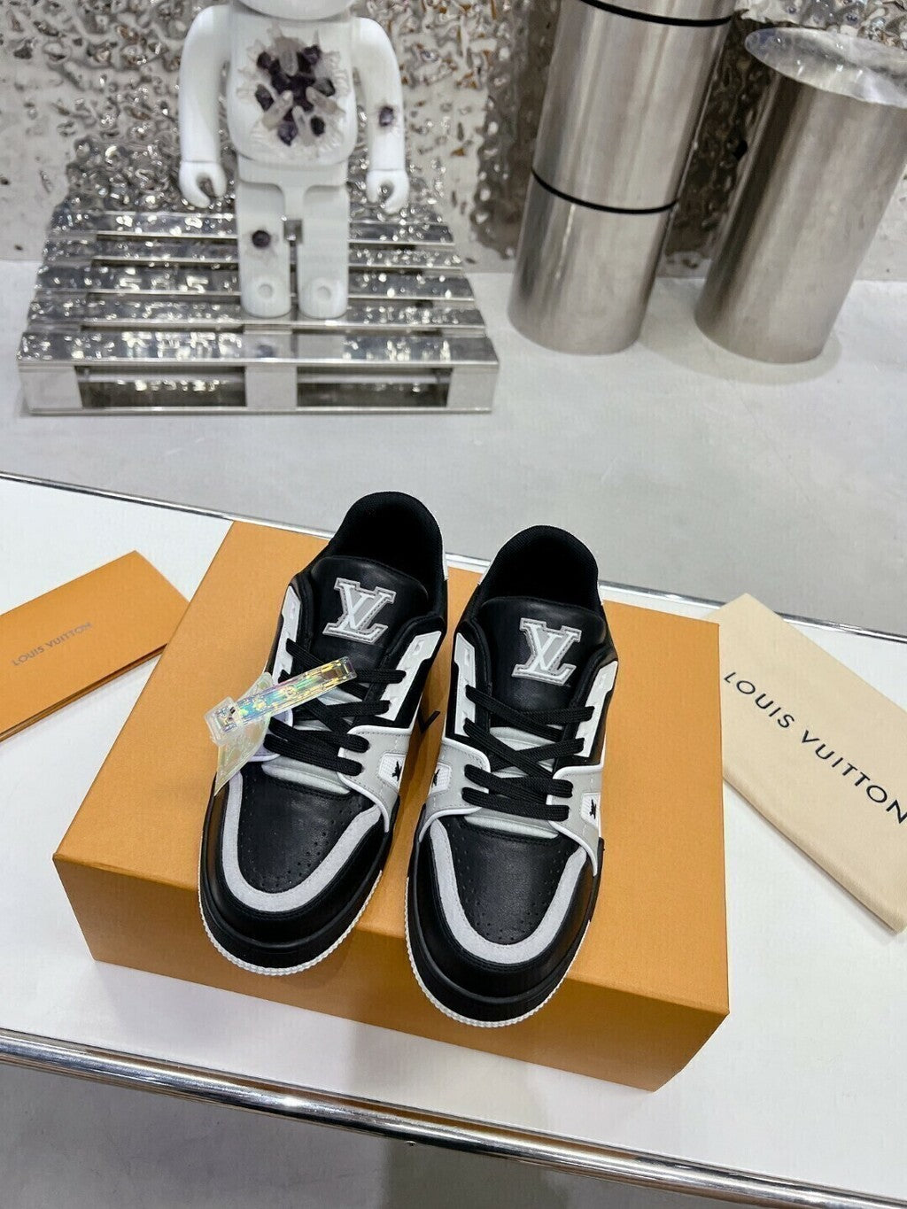 Trainer Black Grey White