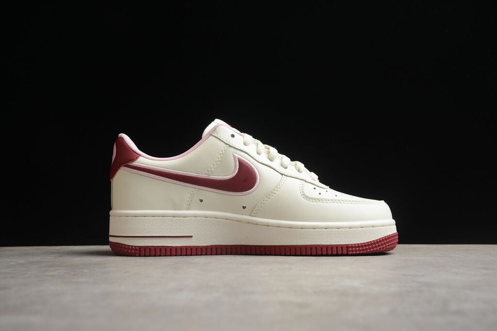 NIKE AIR FORCE 1 Low Valentine's Day FD4616-161