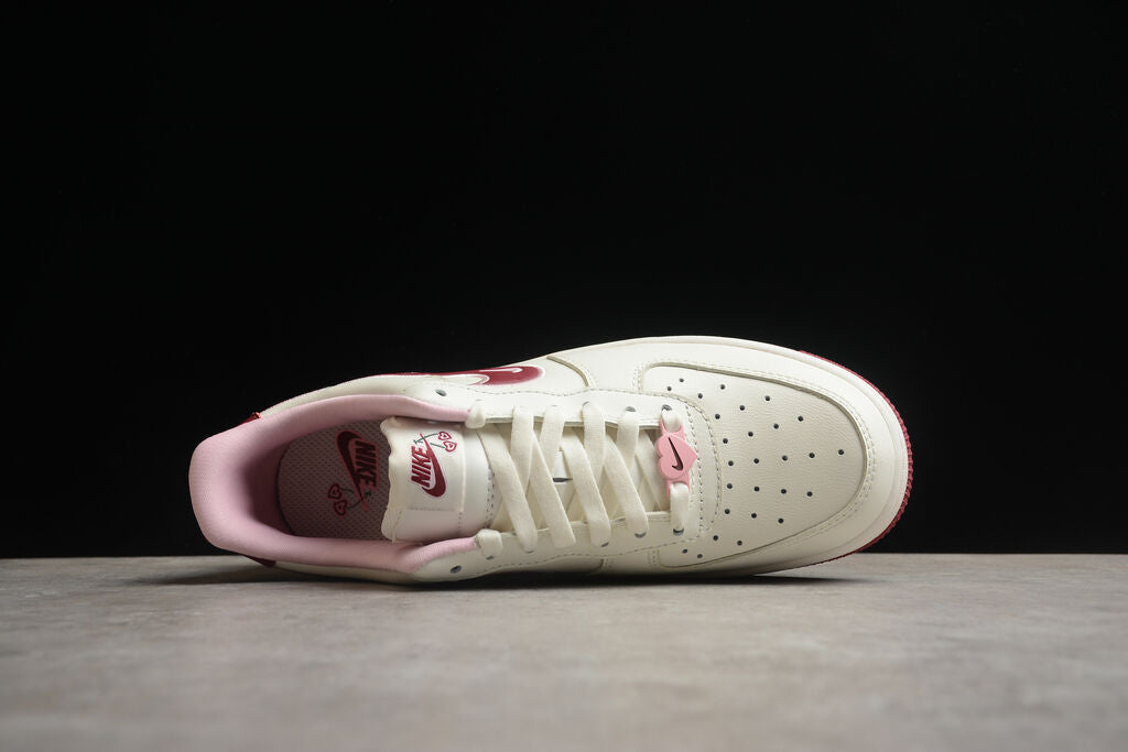 NIKE AIR FORCE 1 Low Valentine's Day FD4616-161