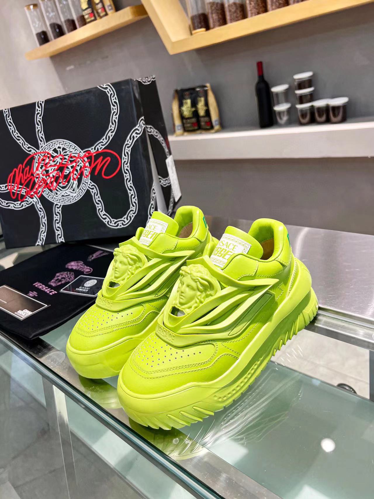 Versace Odissea Yellow Neon