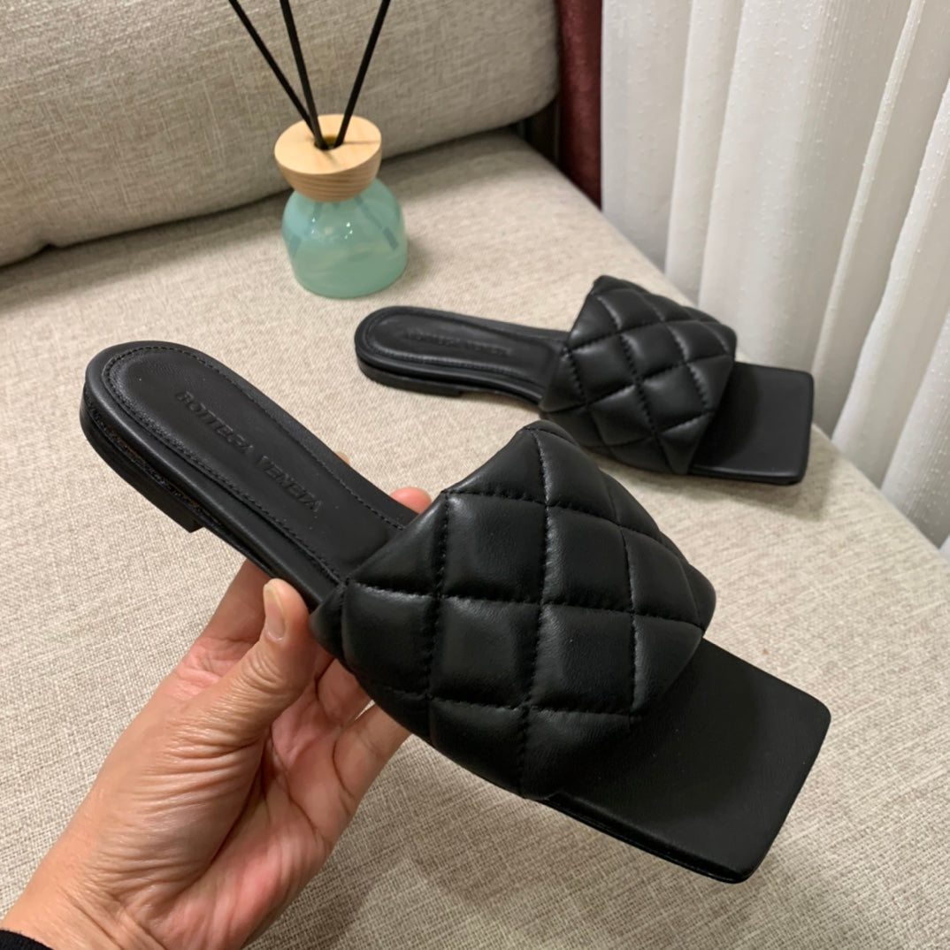 Sandália Bottega Veneta Padded Flat Nero