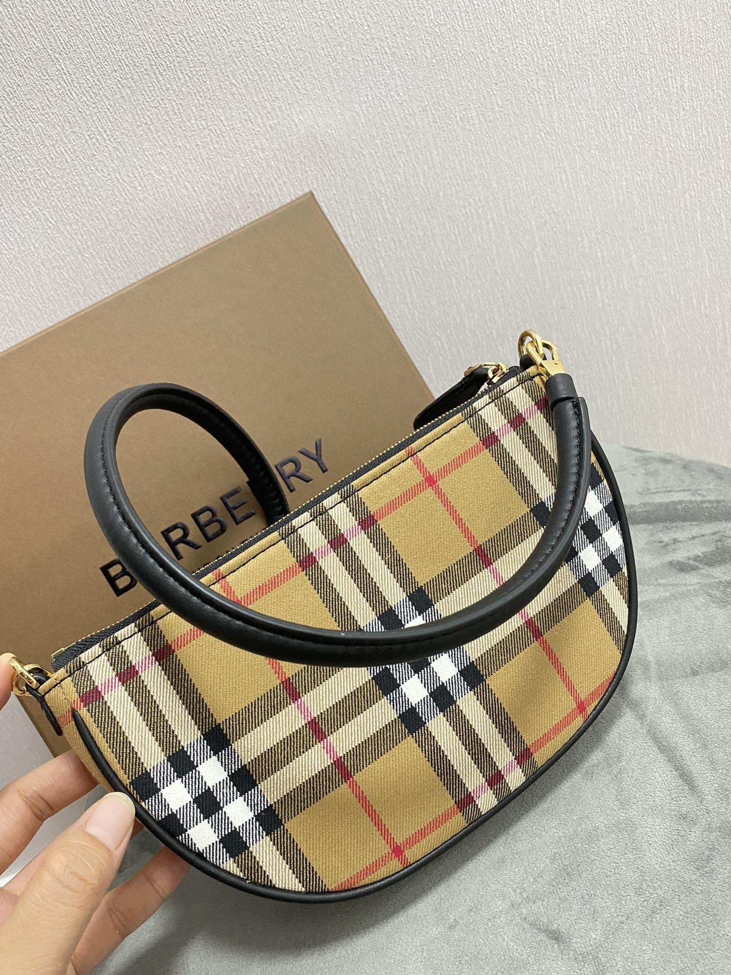 Burberry Vintage Check Cotton Olympia Pouch Archive Beige