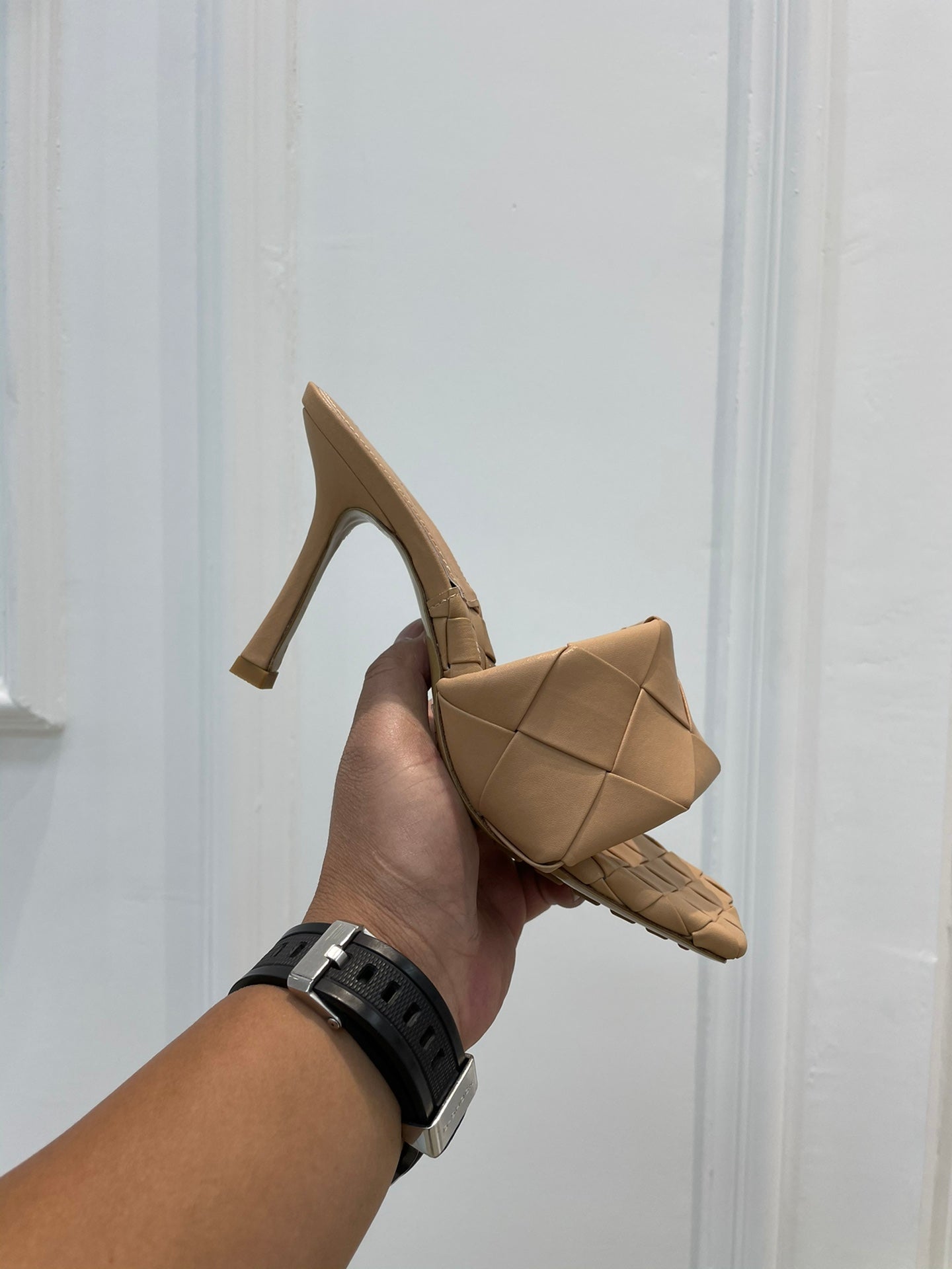 Sandália Bottega Veneta Mule Lido Begê