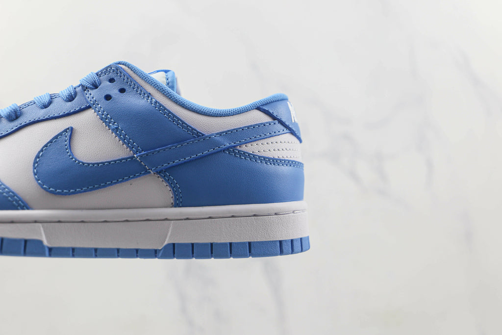 Nike Dunk Low Branco e Azul