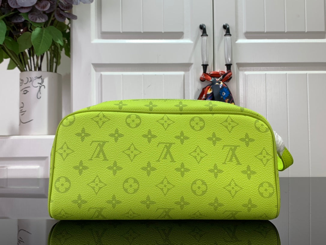 Lv Necessaire  Dopp Kit Neon Yellow