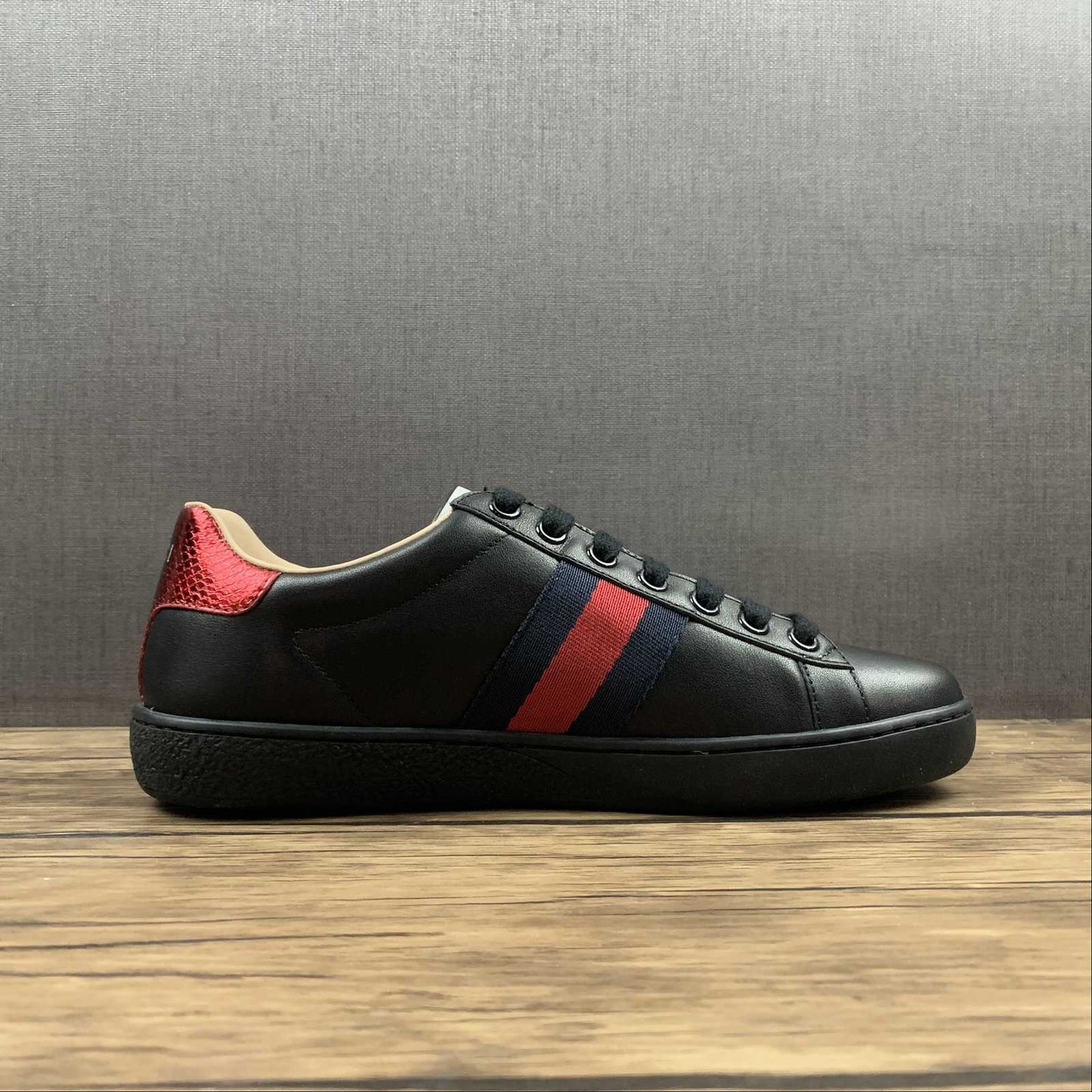 Gucci Ace Bee Black (Pronta entrega)