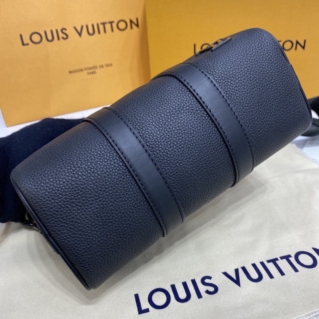 Lv Keepall XS Black