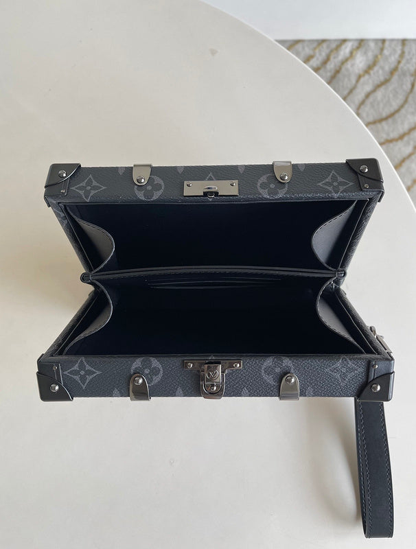 Lv Trunk Wallet Black