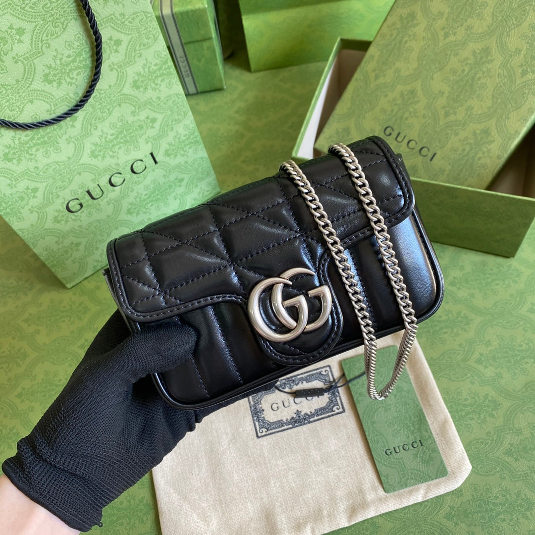 Gucci GG Marmont Matelasse Super Mini Bag Black