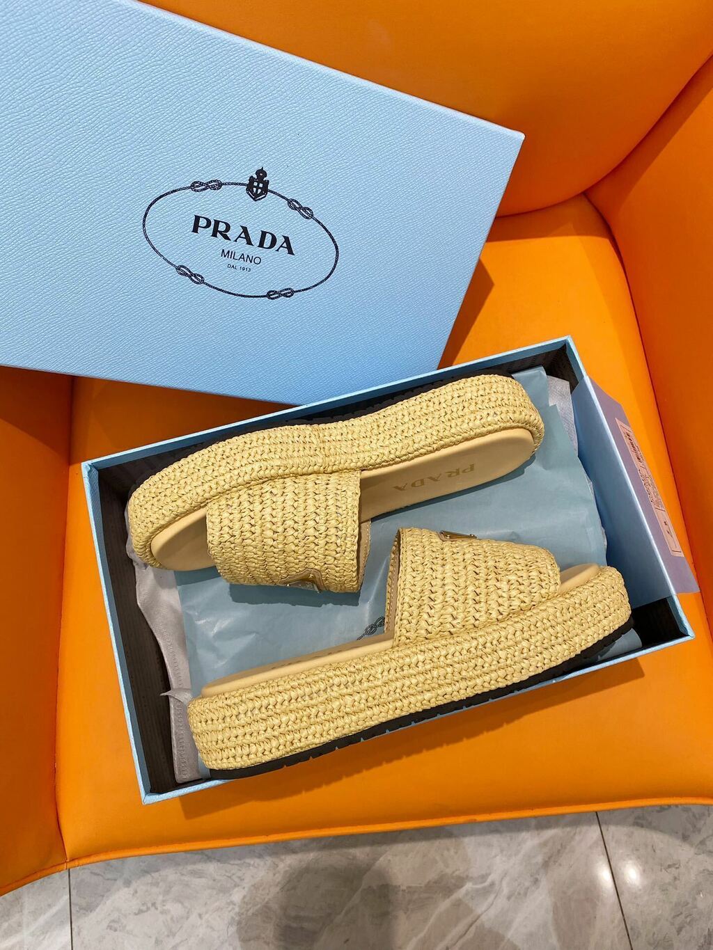 Prada Sandália flatform em crochê