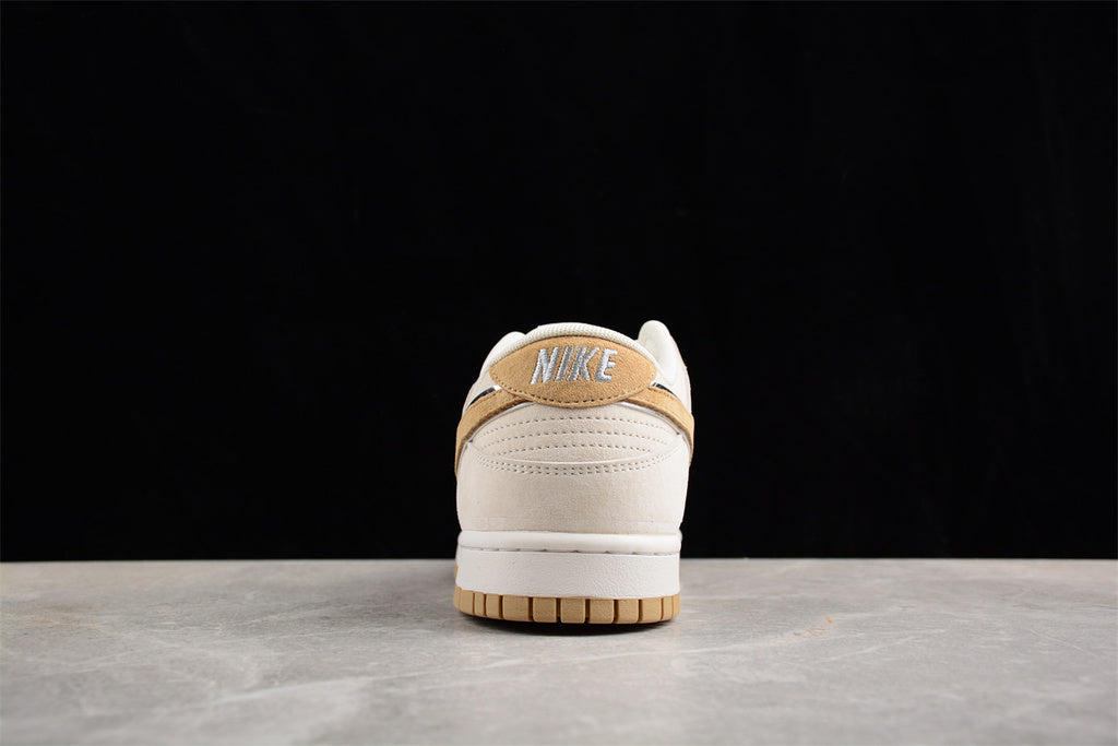 Nike SB Dunk Low Otomo Katsuhiro x Steamboy OST CV1026-052