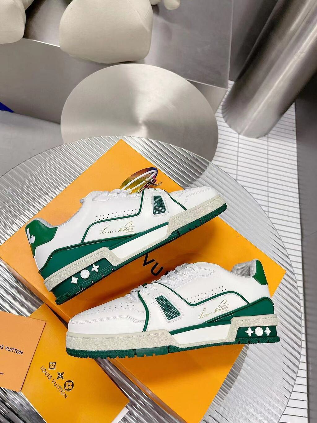 Trainer #54 Signature White Green