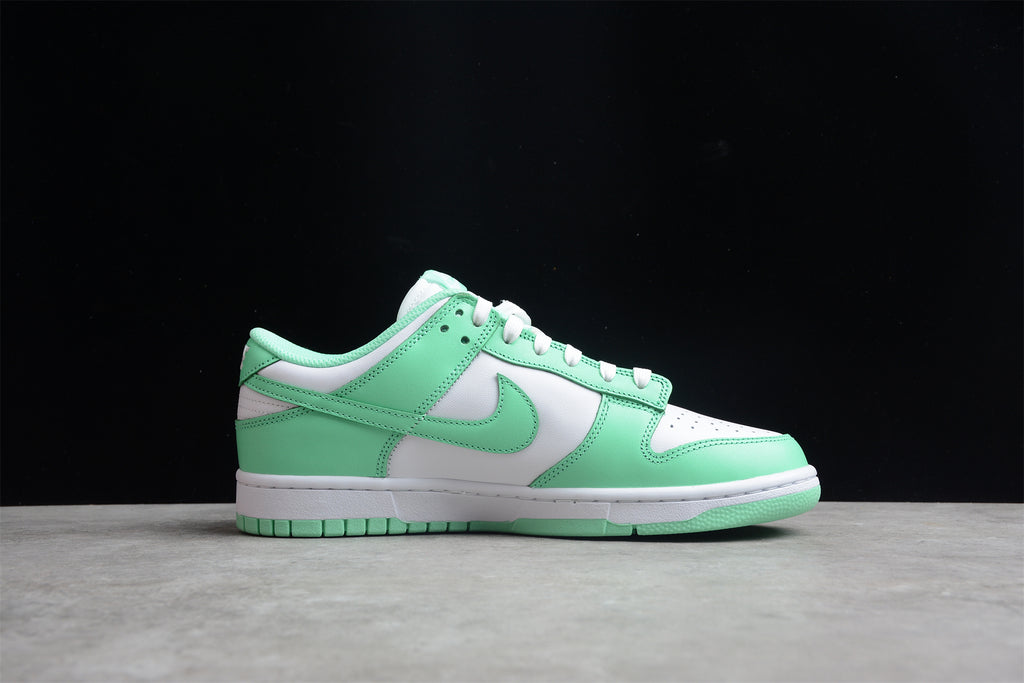 Nike Dunk Low Green Glow dD1503 105