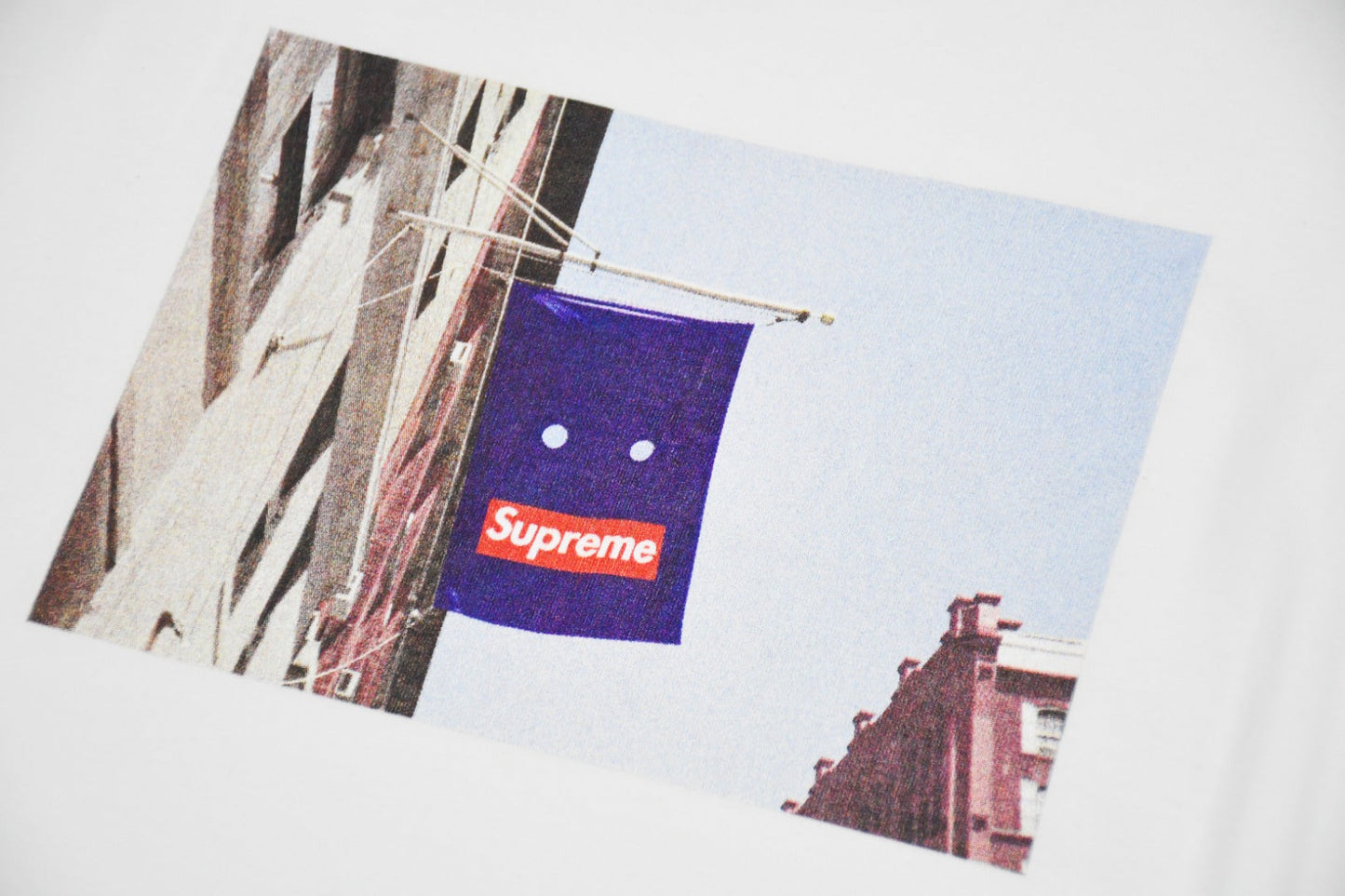 Camiseta Supreme Week 1  Banner